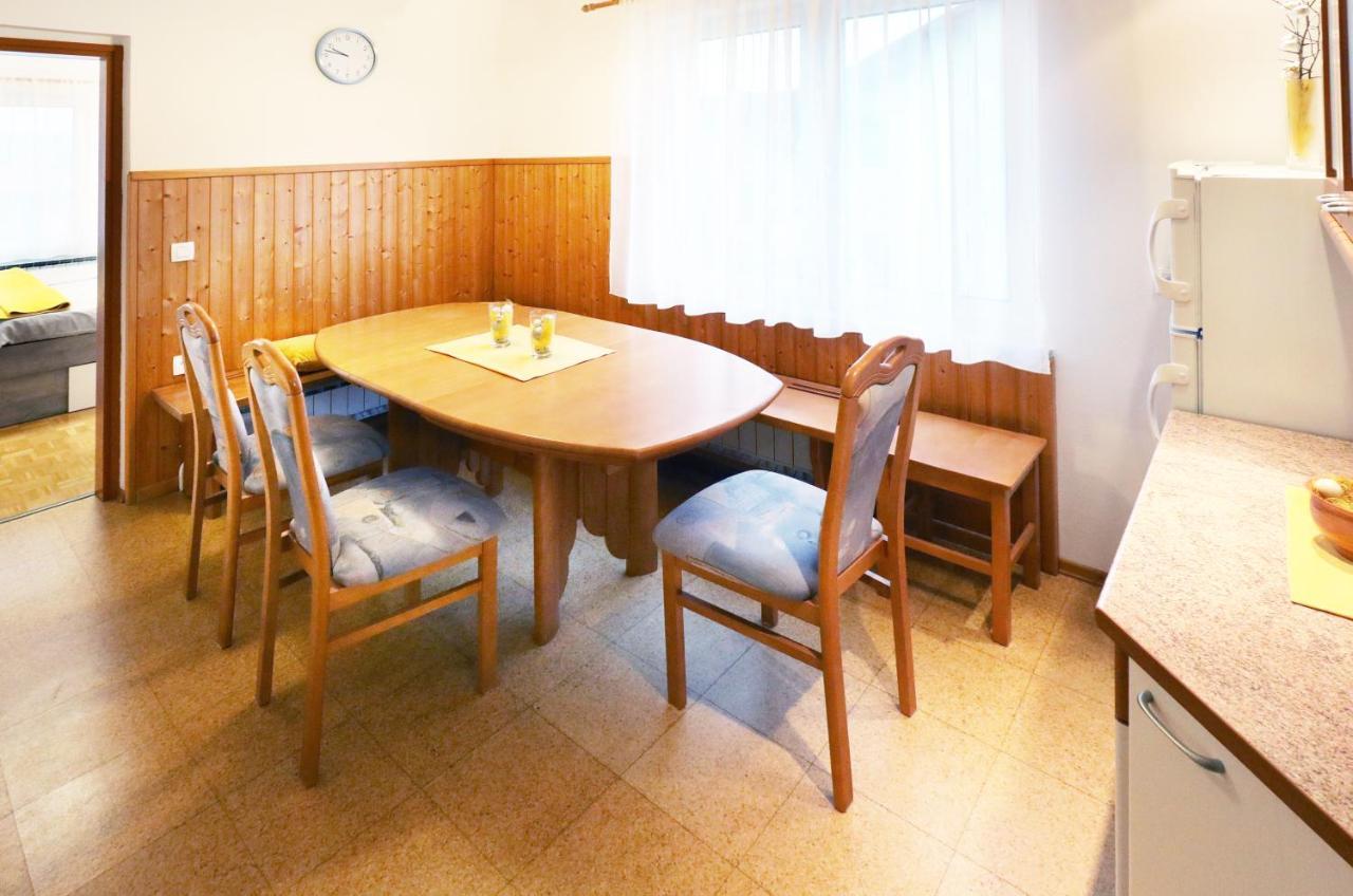 Apartma Vila Zigmund Cerknica Exterior foto