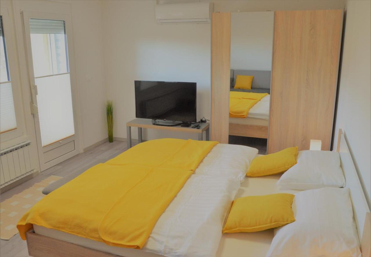 Apartma Vila Zigmund Cerknica Exterior foto
